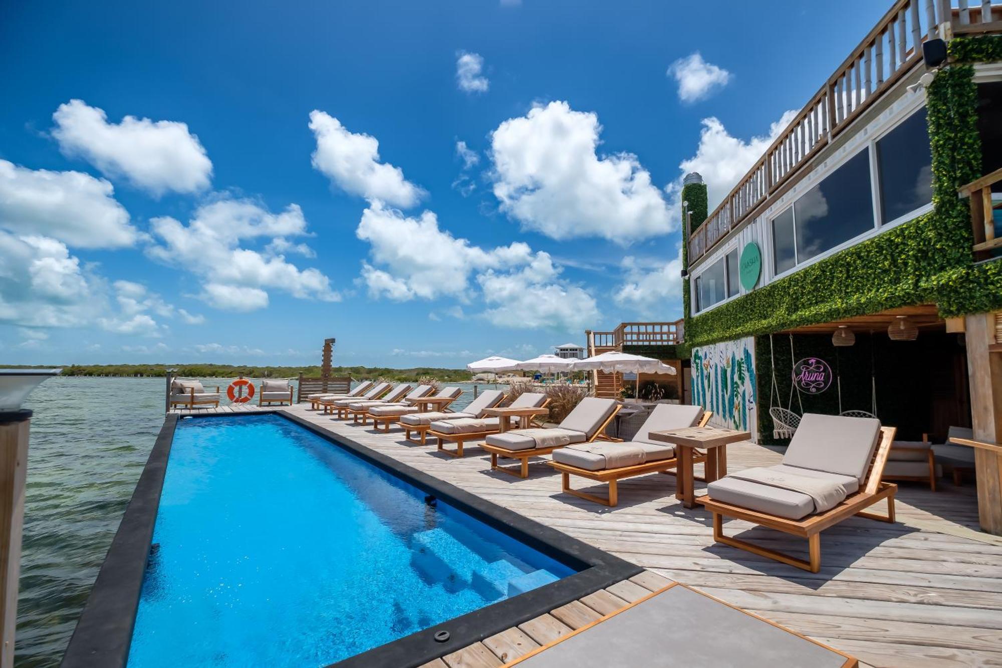 Aruna Resort & Villas San Pedro  Εξωτερικό φωτογραφία